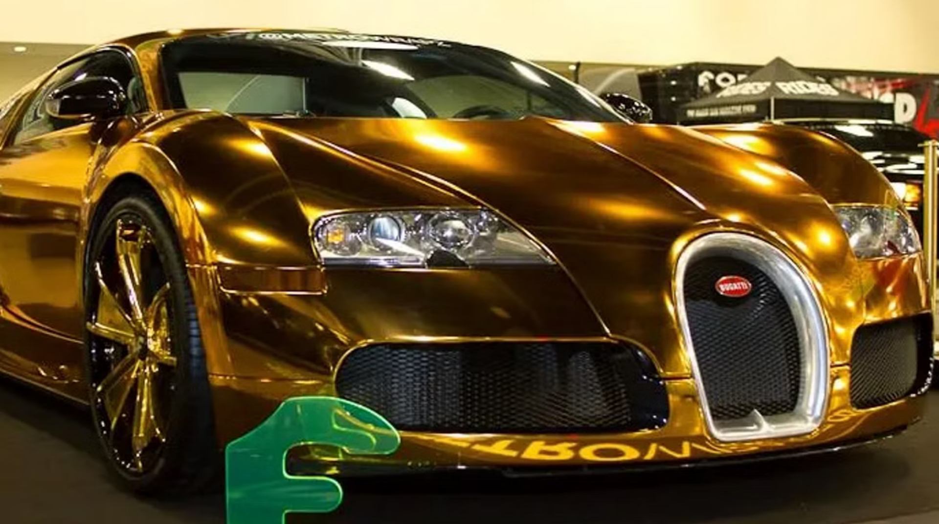 Flo Rida – Gold-Wrapped Bugatti Veyron