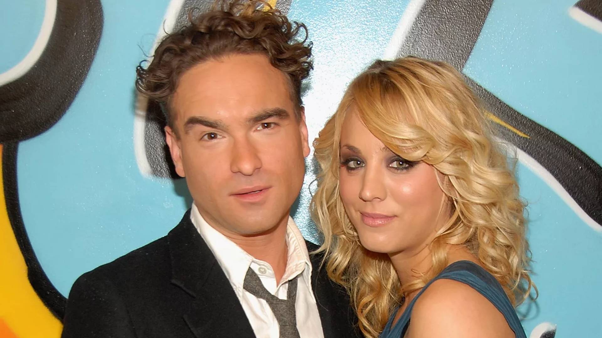 Kaley Cuoco & Johnny Galecki