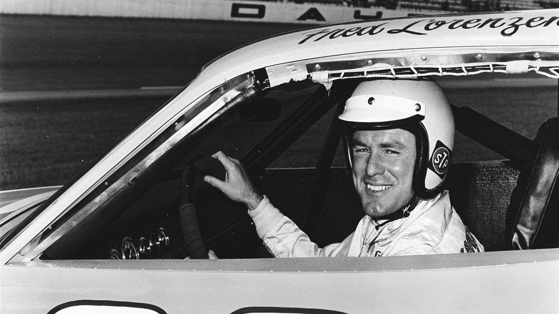 18. Fred Lorenzen
