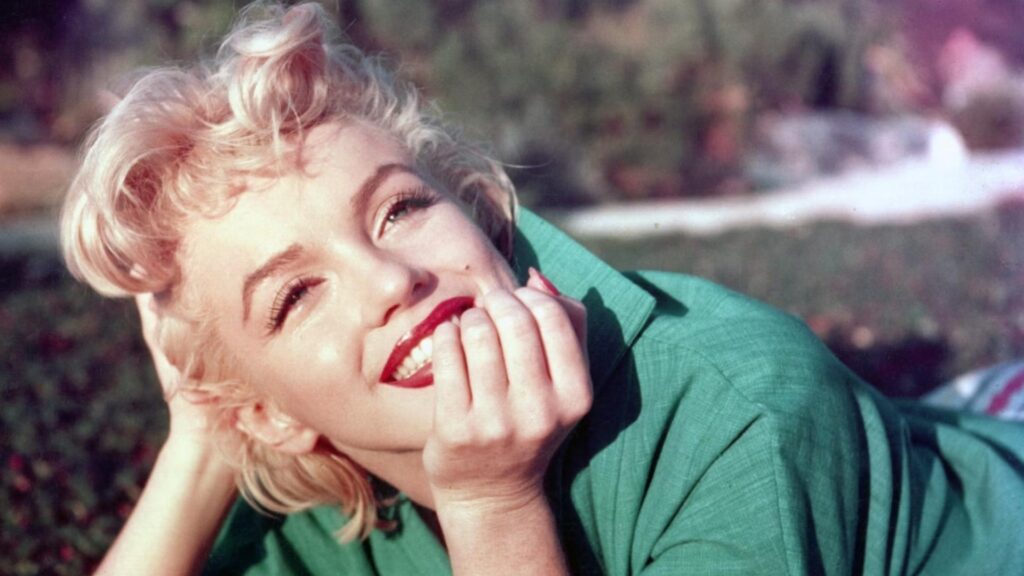 Marilyn Monroe Blonde Bob, 1950s Icon