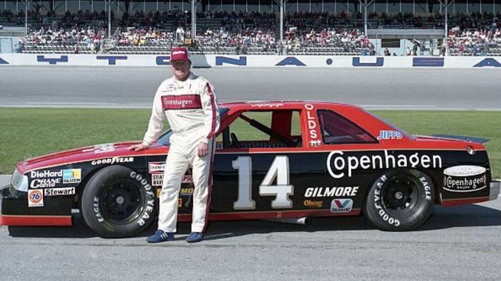 17. A.J. Foyt Racing (Cup Operations)