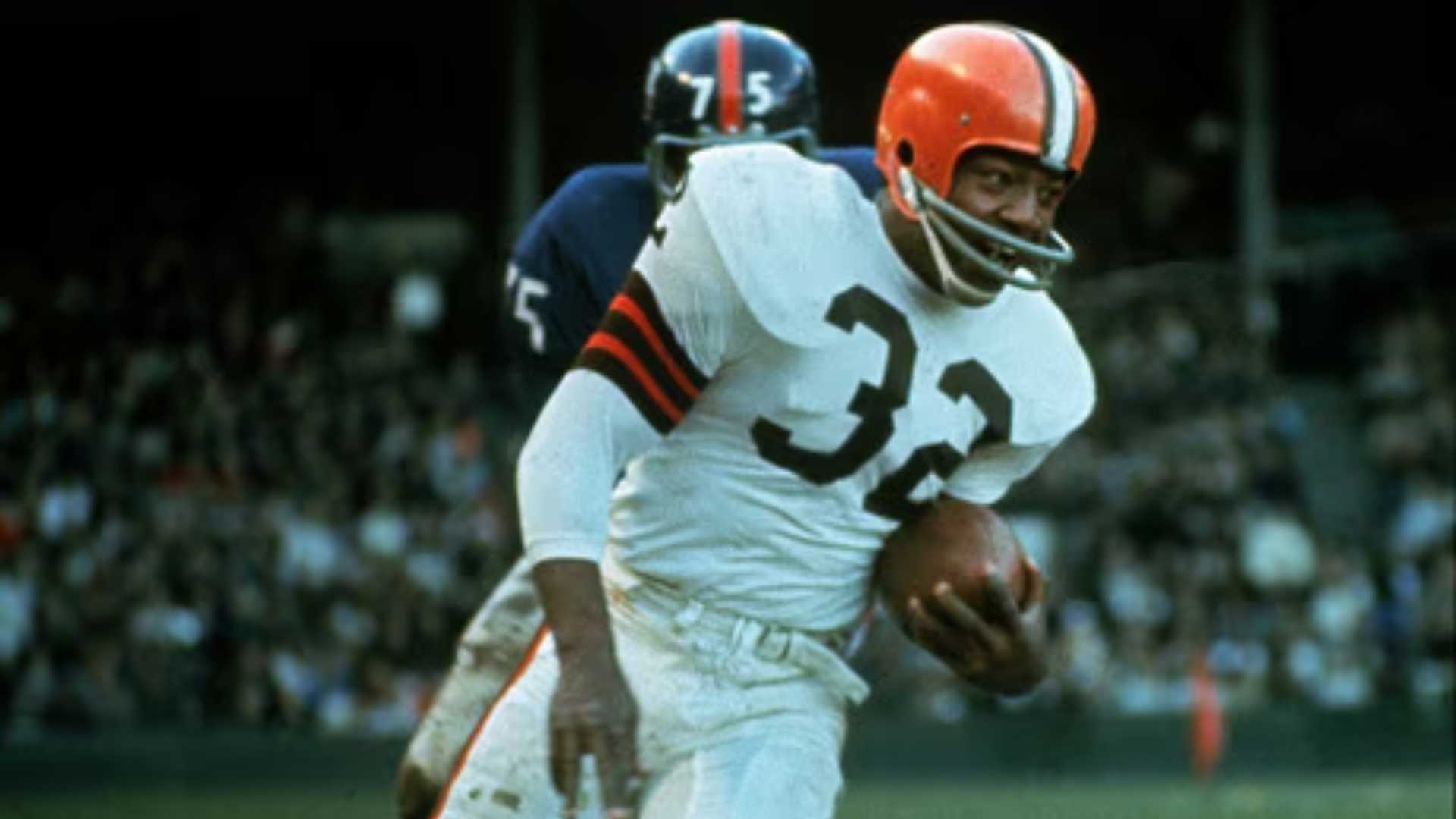 19. Cleveland Browns (1970–1985) - Plain orange helmet, clean whites