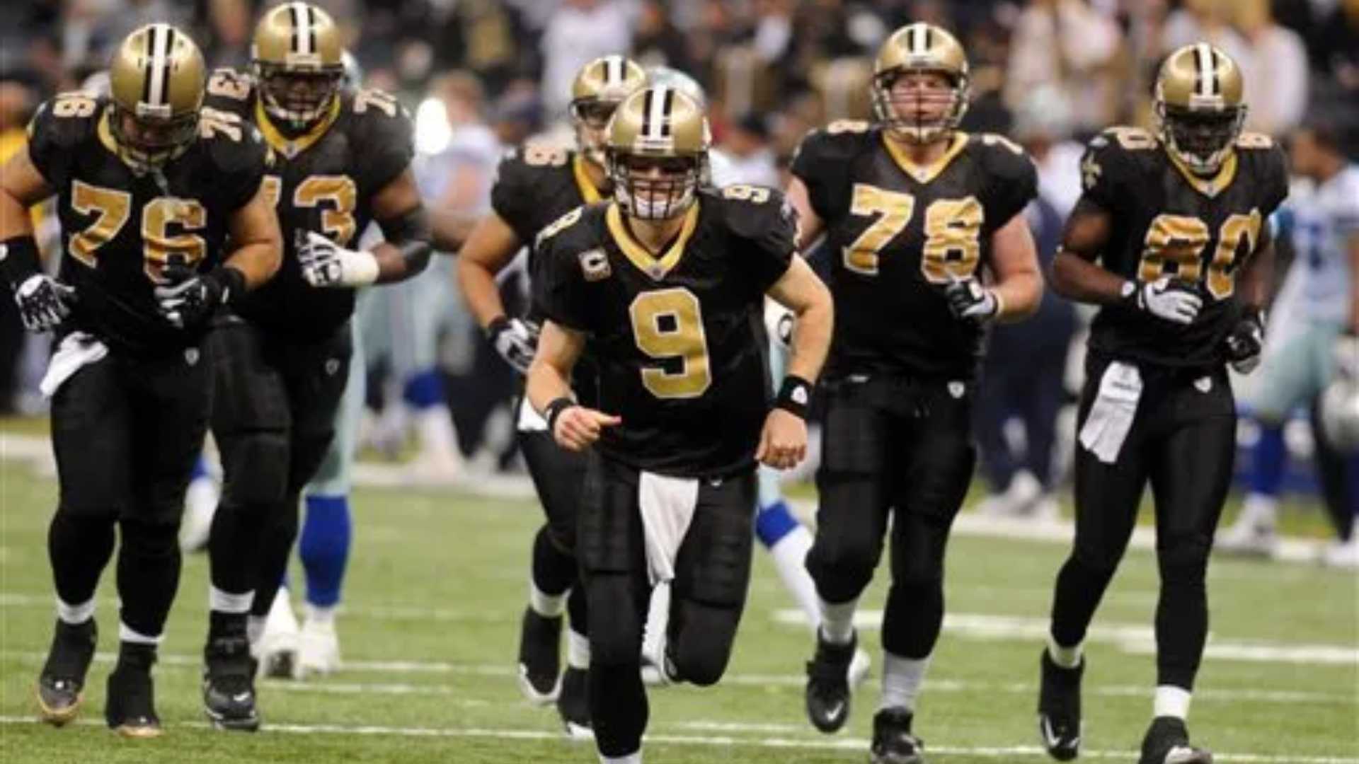 15. New Orleans Saints (2009 Super Bowl season) - Black & old gold