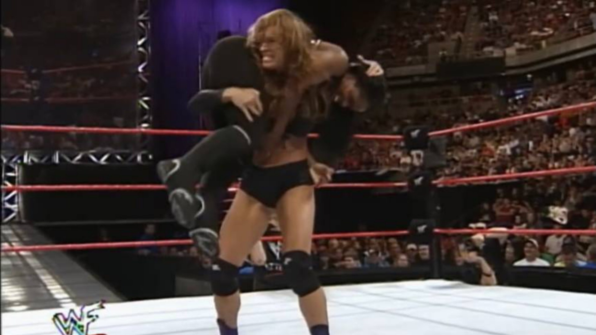 20. Gravy Bowl Match – Ivory vs. Jacqueline (SmackDown 1999)