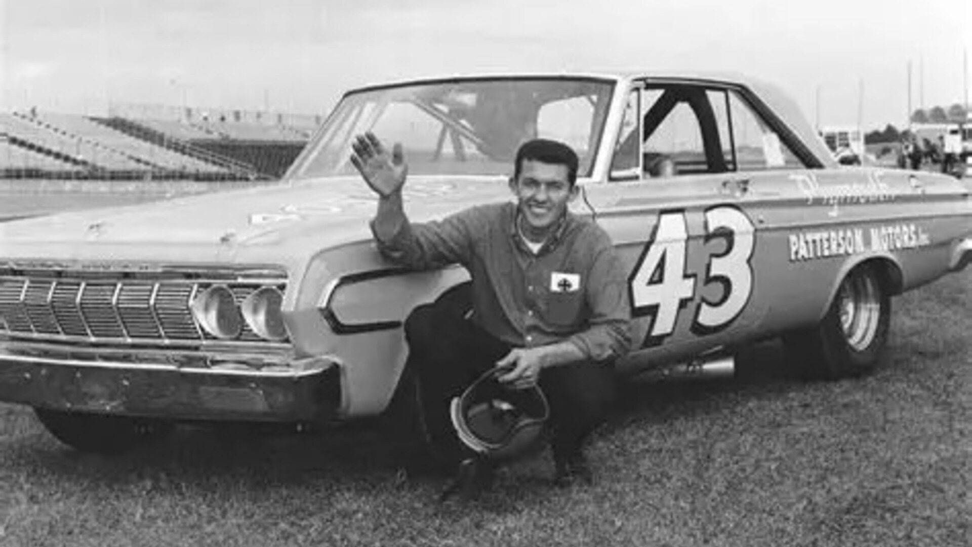 7. 1975 Firecracker 400 at Daytona International Speedway