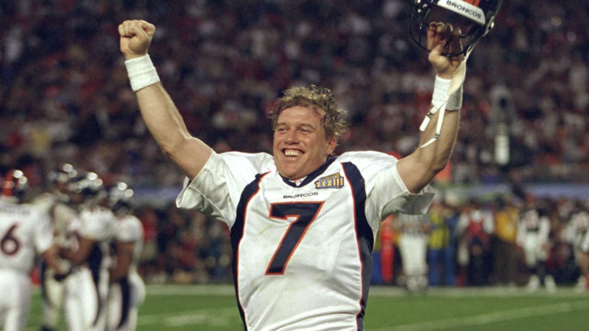 18) John Elway
