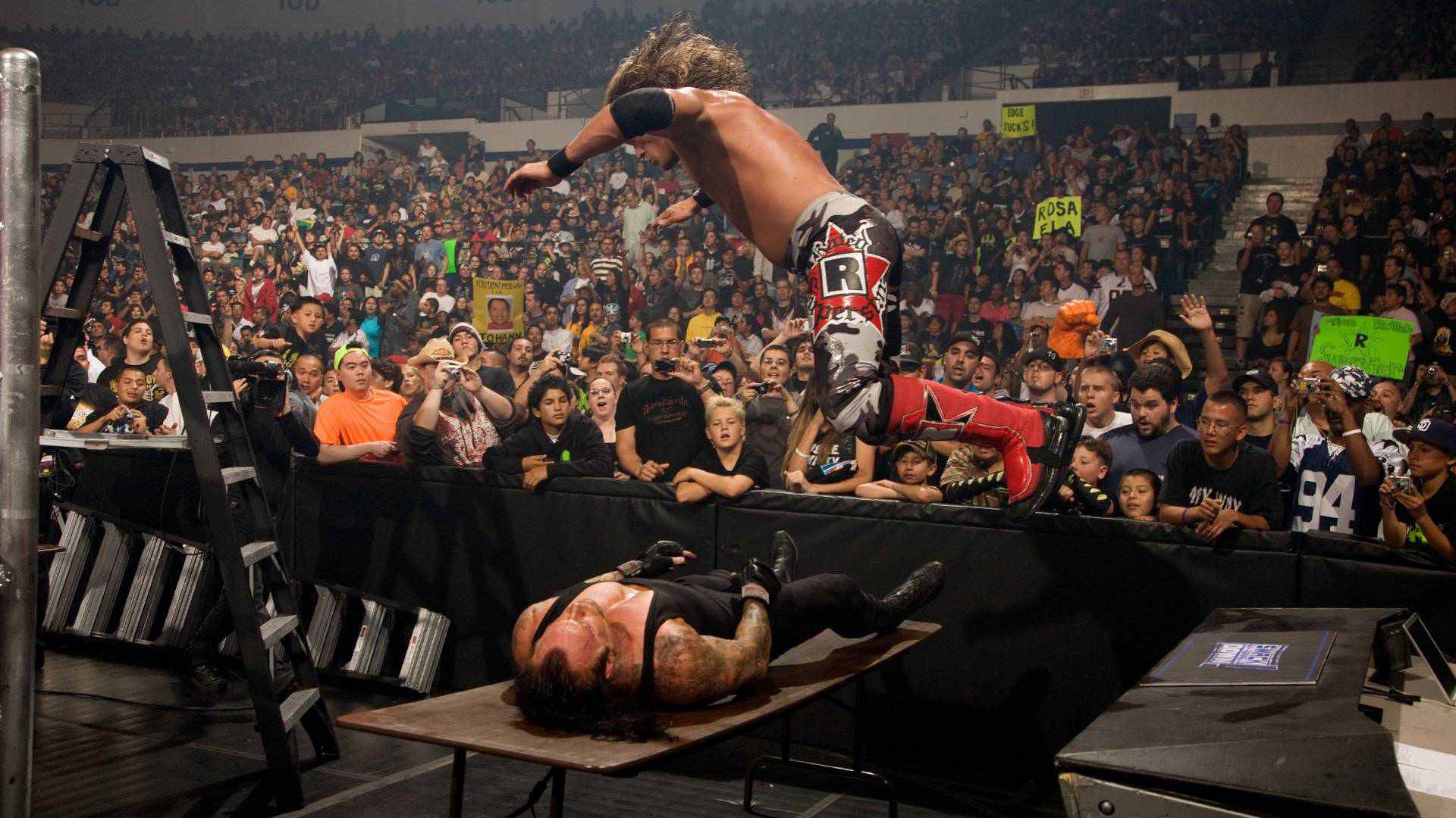 19- The Undertaker vs. Edge - One Night Stand 2008 (TLC Match)