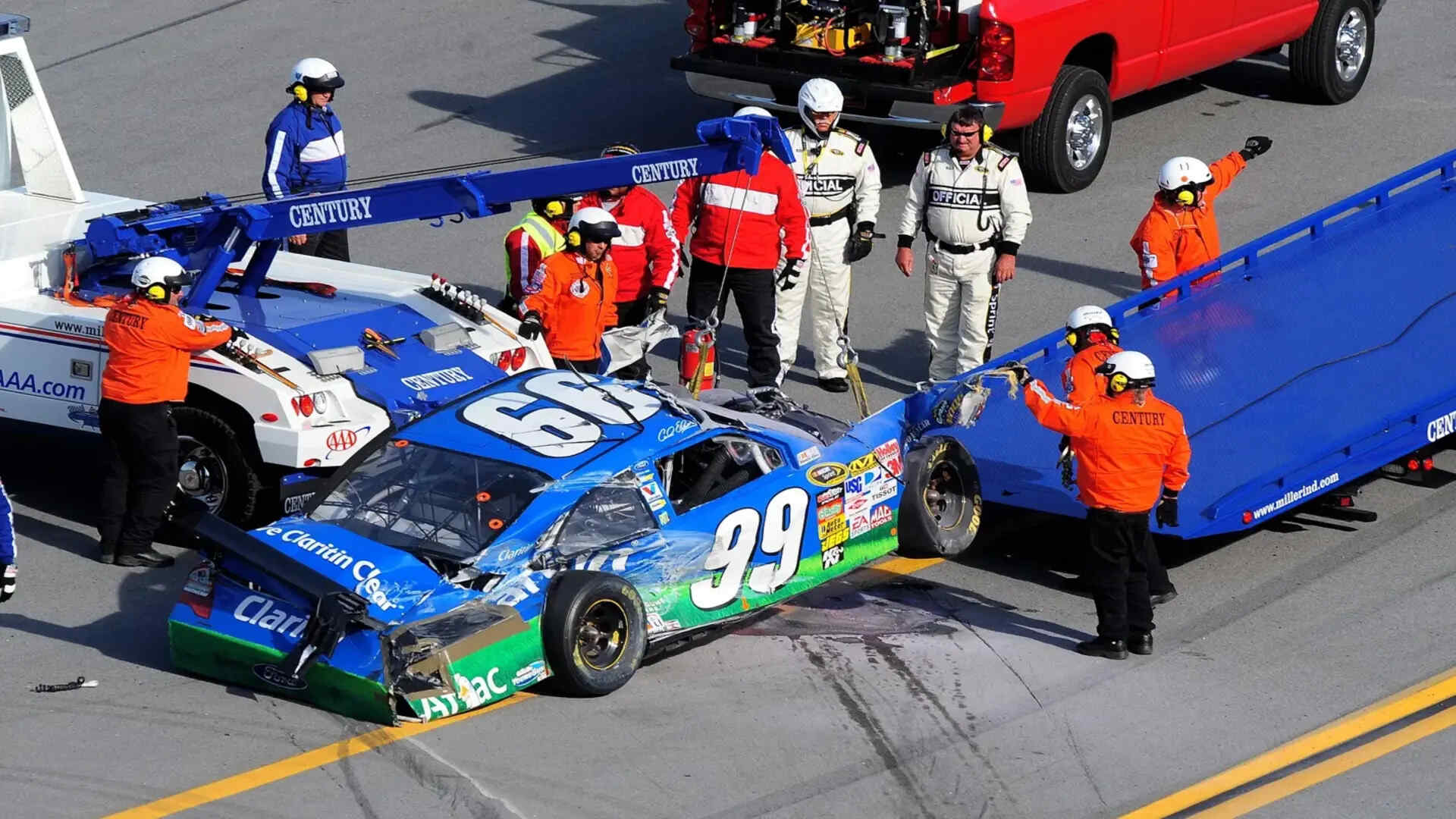 10. Carl Edwards vs. Brad Keselowski – Atlanta 2010