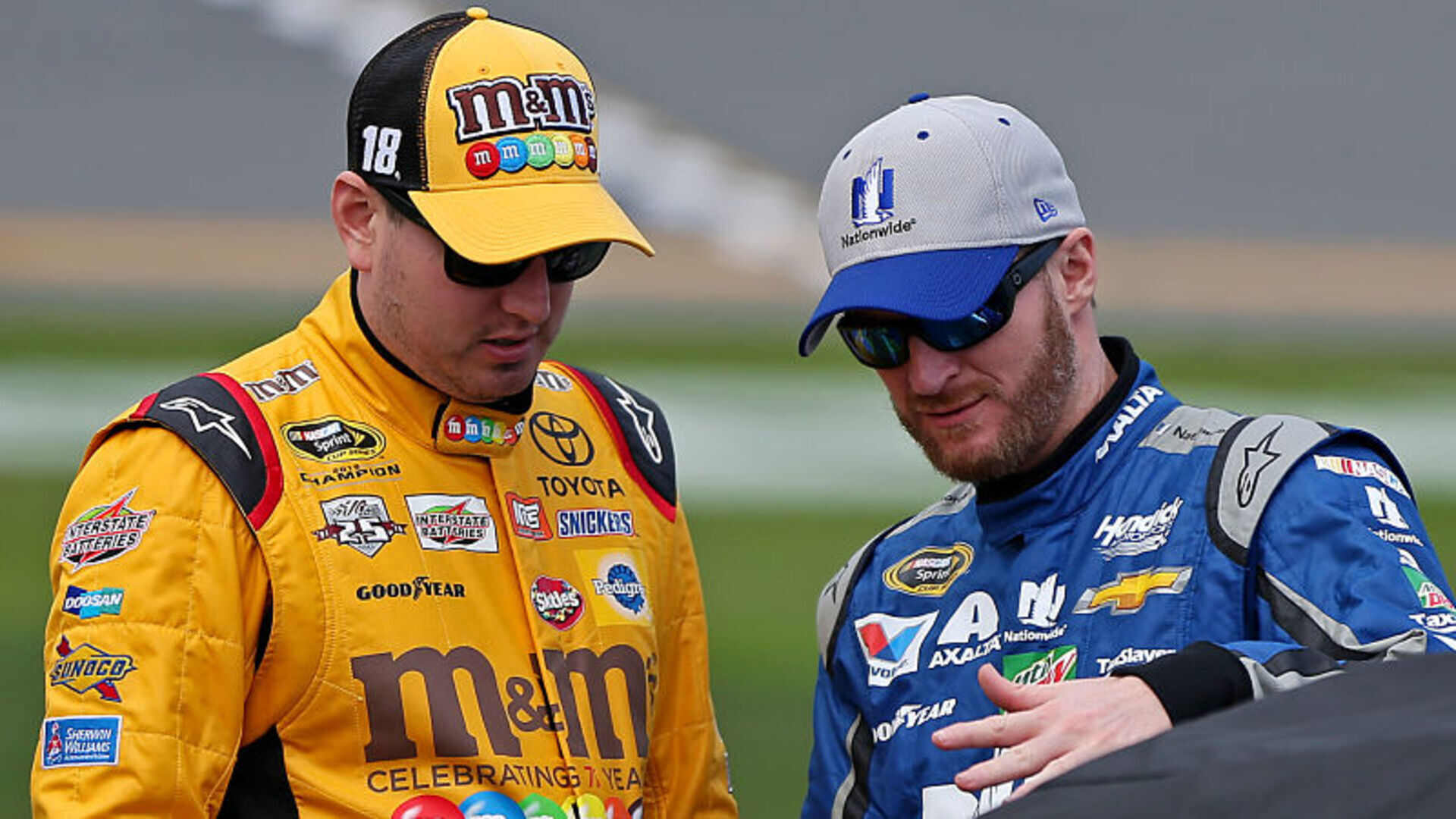 8. Kyle Busch vs. Dale Earnhardt Jr. – Richmond 2008