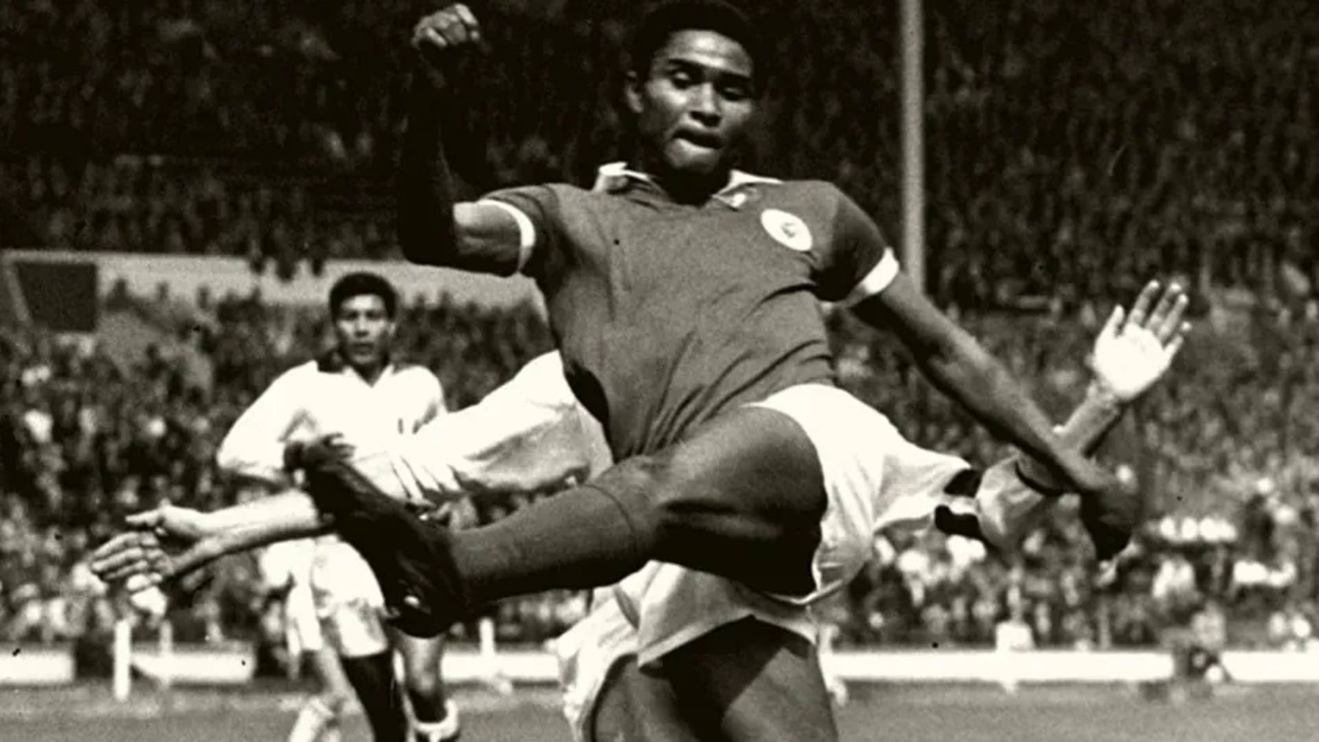Eusebio vs North Korea in 1966