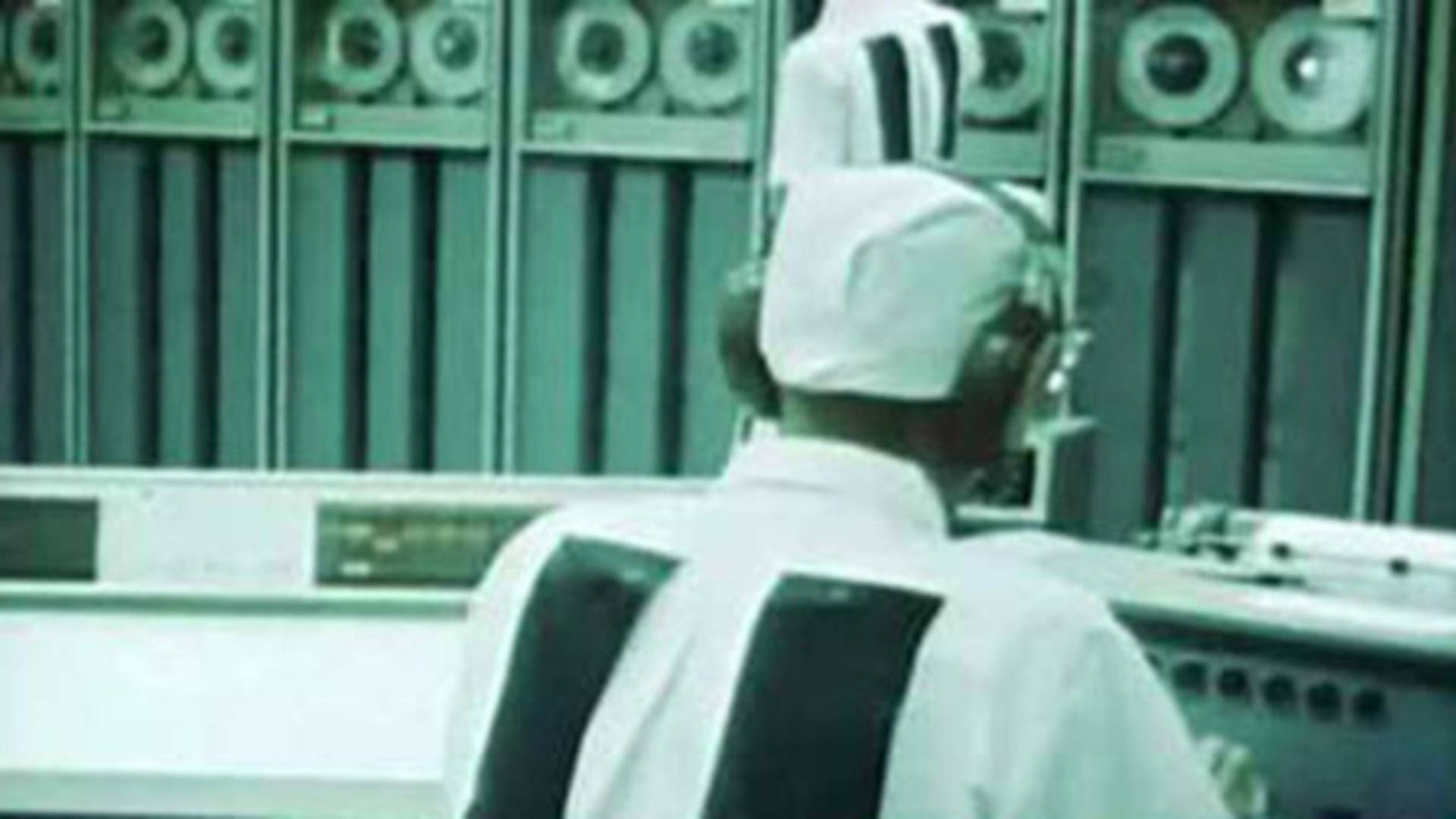 Electronic Labyrinth: THX 1138 4EB (1967) - George Lucas