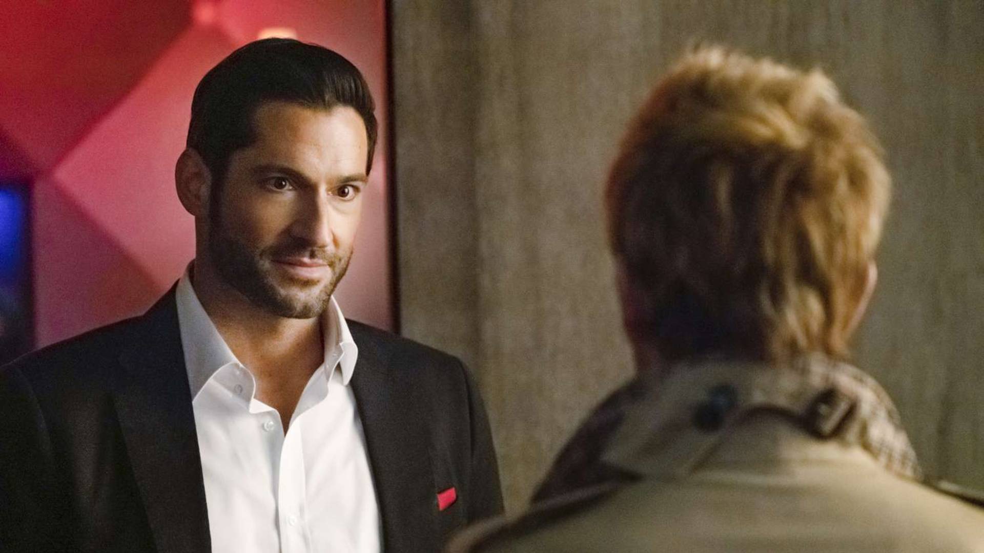 2. The Arrowverse Crossover Was a Top-Level Secret