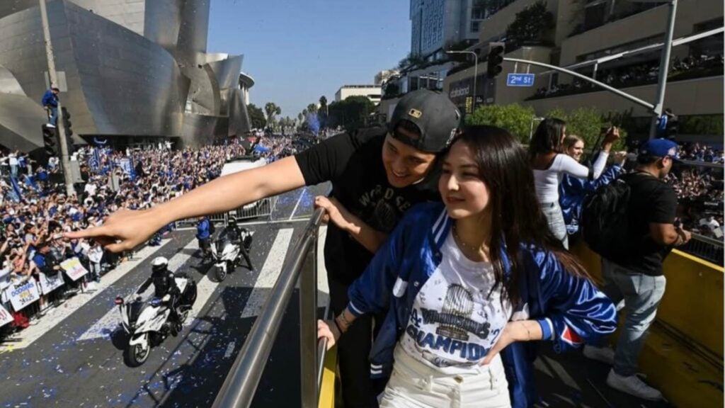 Shohei Ohtani with wife Mamiko Tanaka