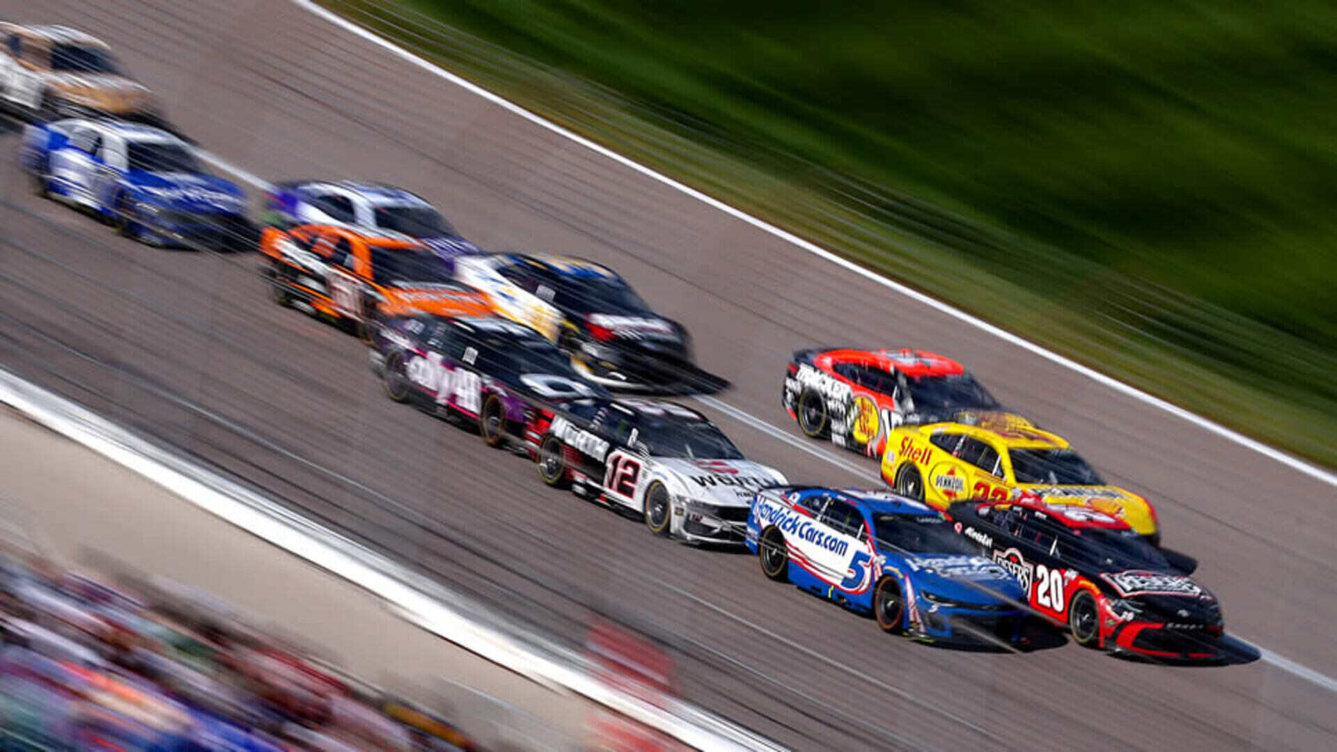 6. The Double-Yellow Line Rule (2001–Present)