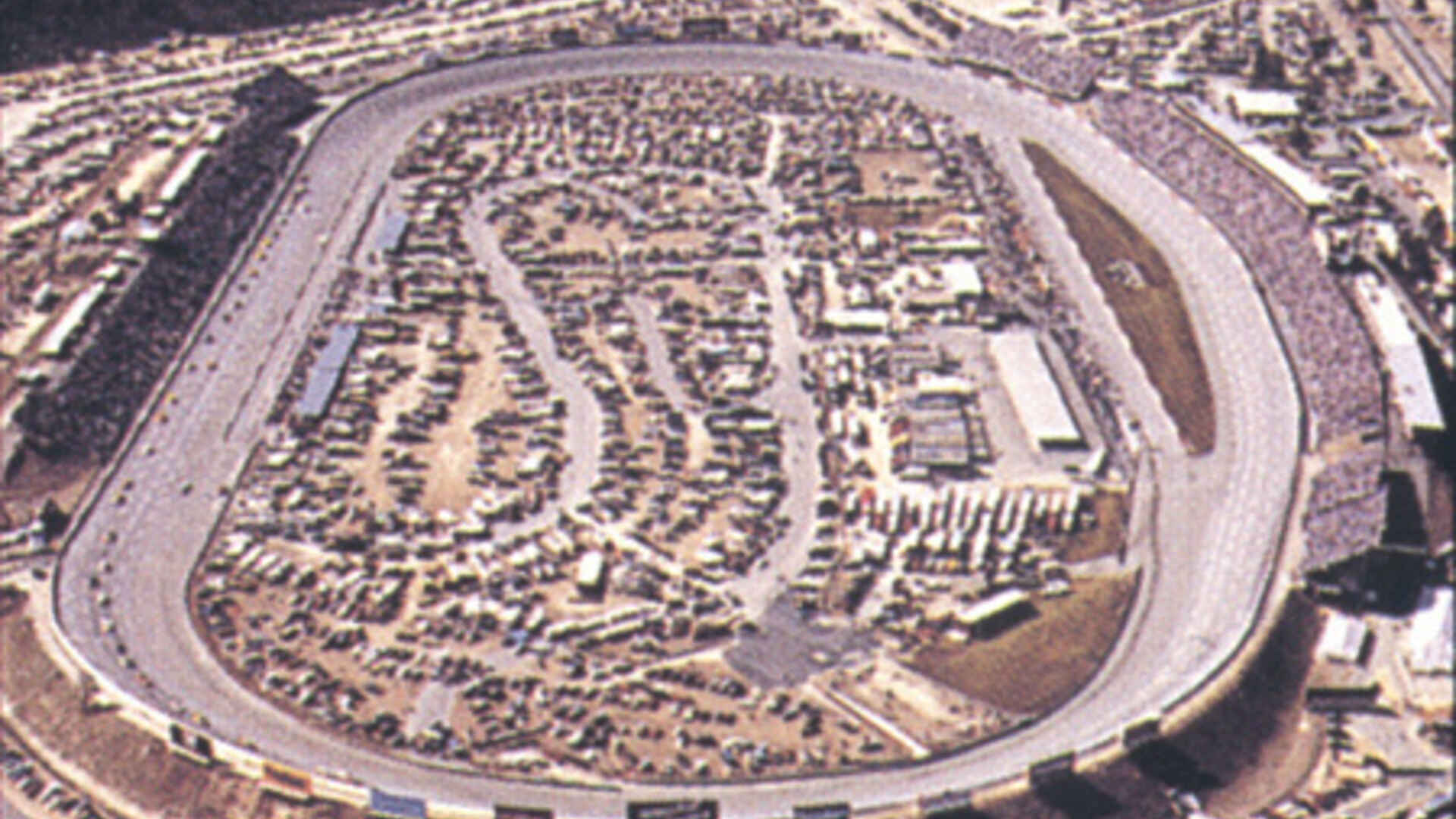 1. North Carolina Speedway (North Carolina)