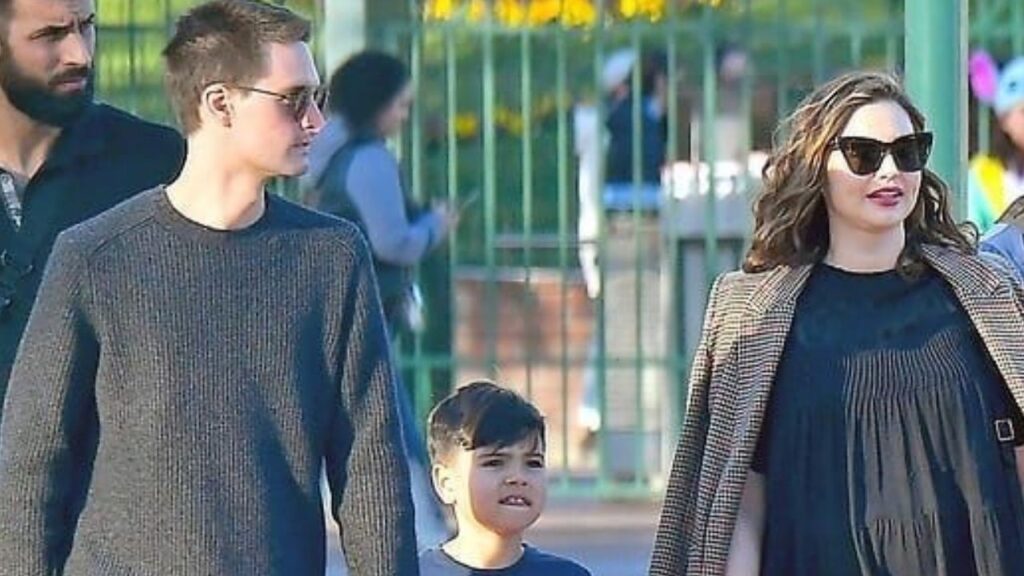 Miranda Kerr with family