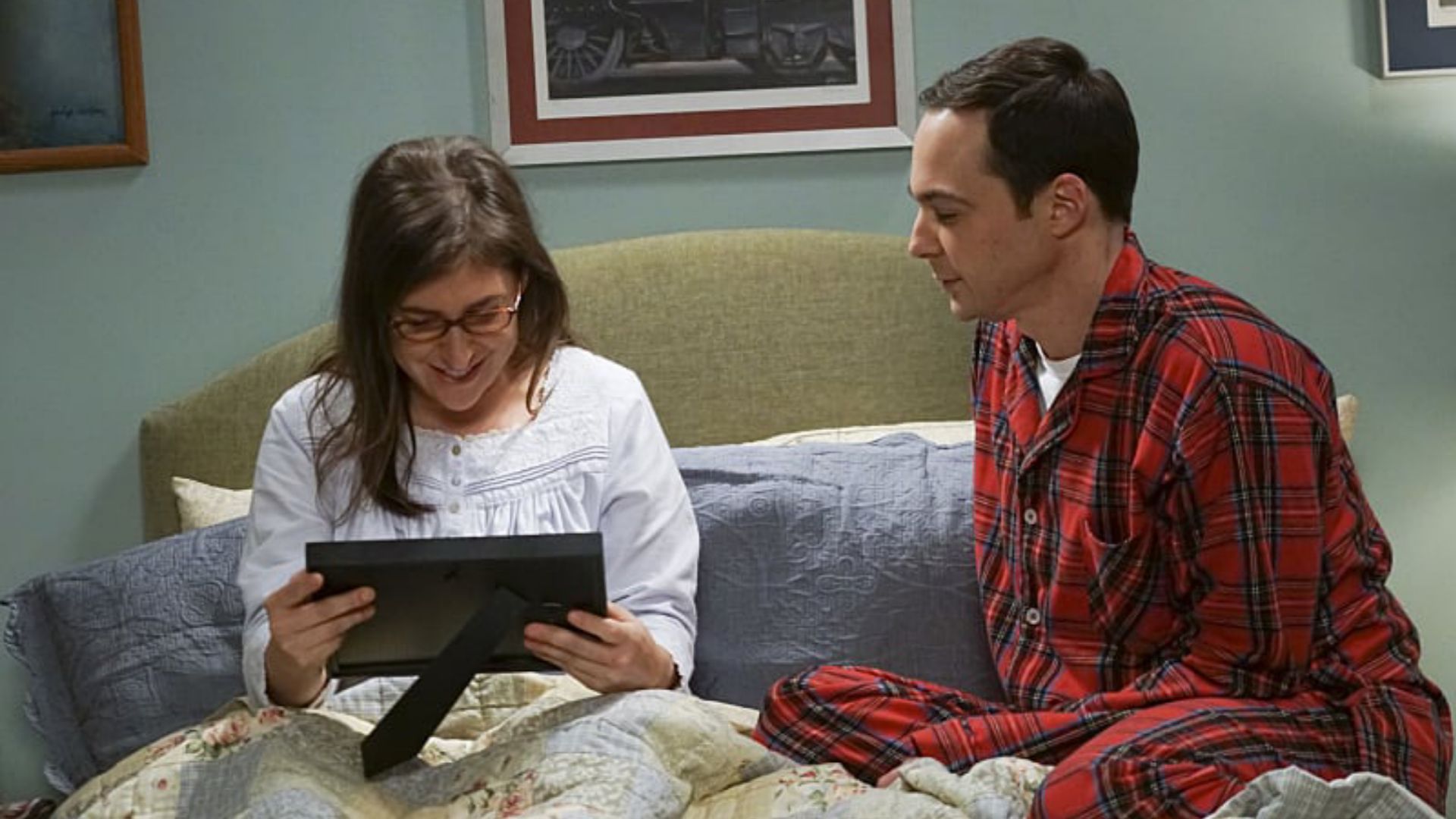 4. Sheldon's MRI Scan Gift (Season 8)