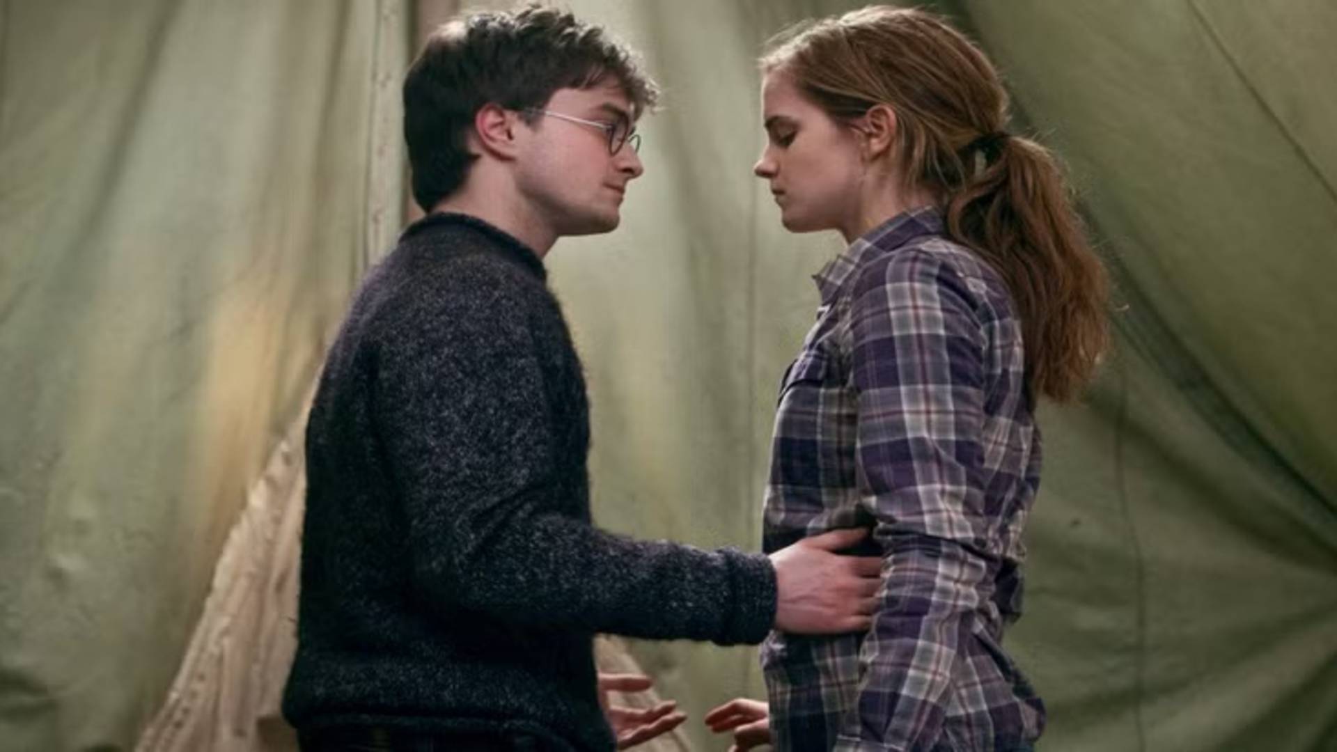 8. Harry & Hermione's Tent Dance