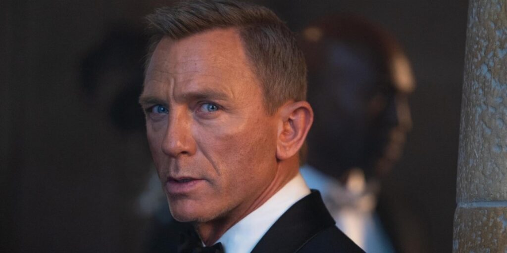 Daniel Craig as James Bond (Image: Universal Pictures)