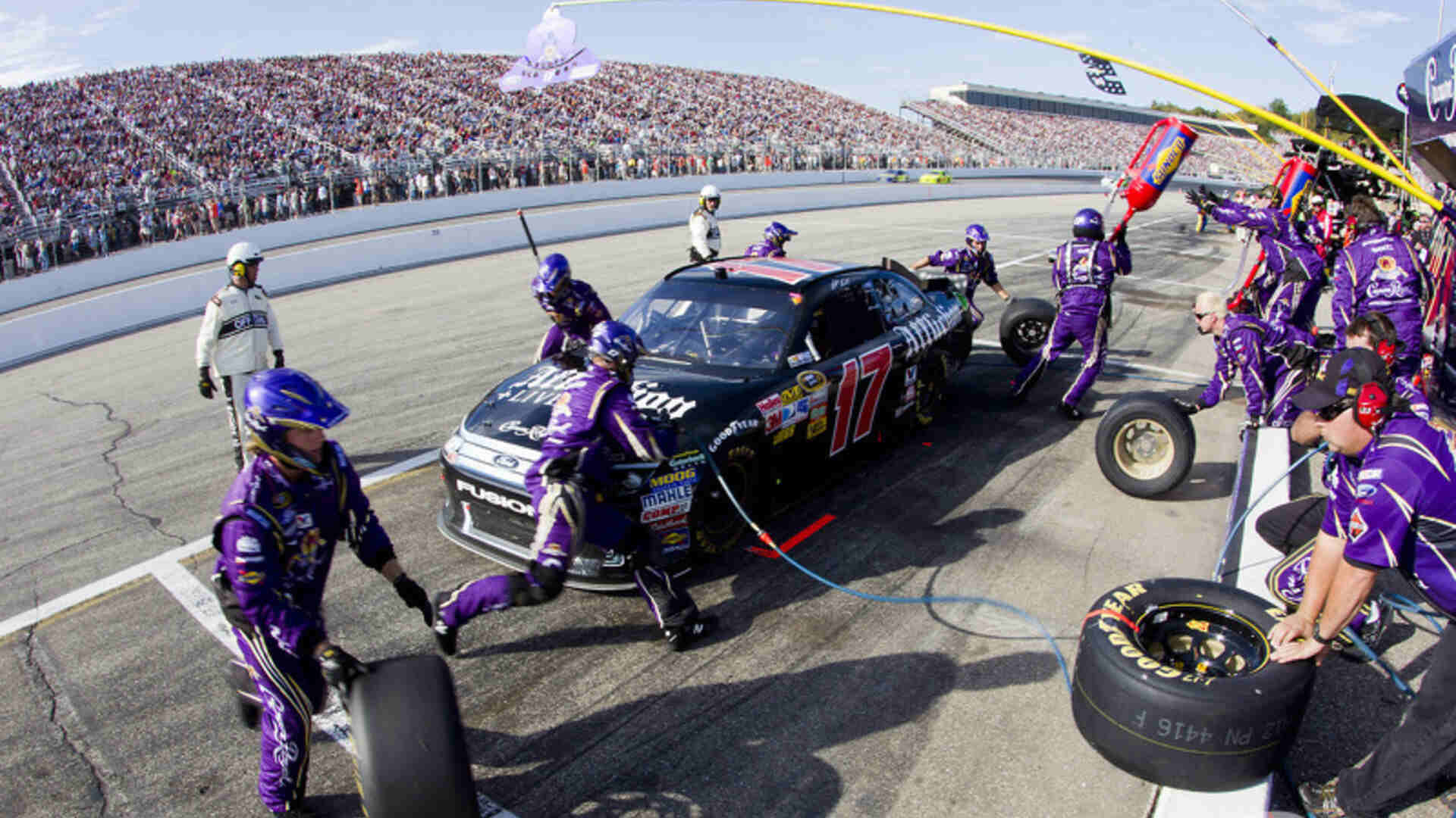 5. Matt Kenseth – 2010 Roush Fenway Crew