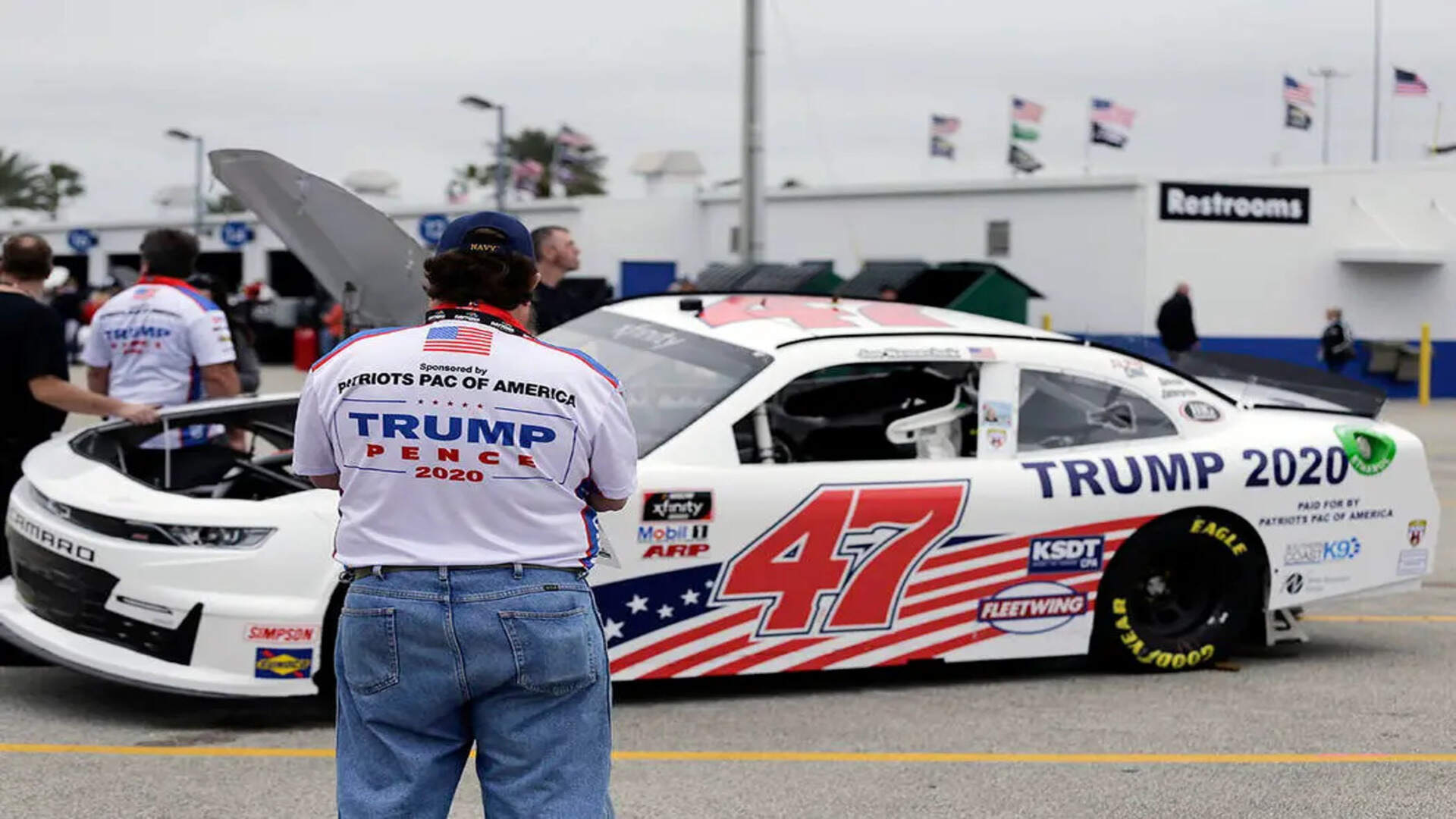 4. Trump 2020 & Political PAC Cars (2020)