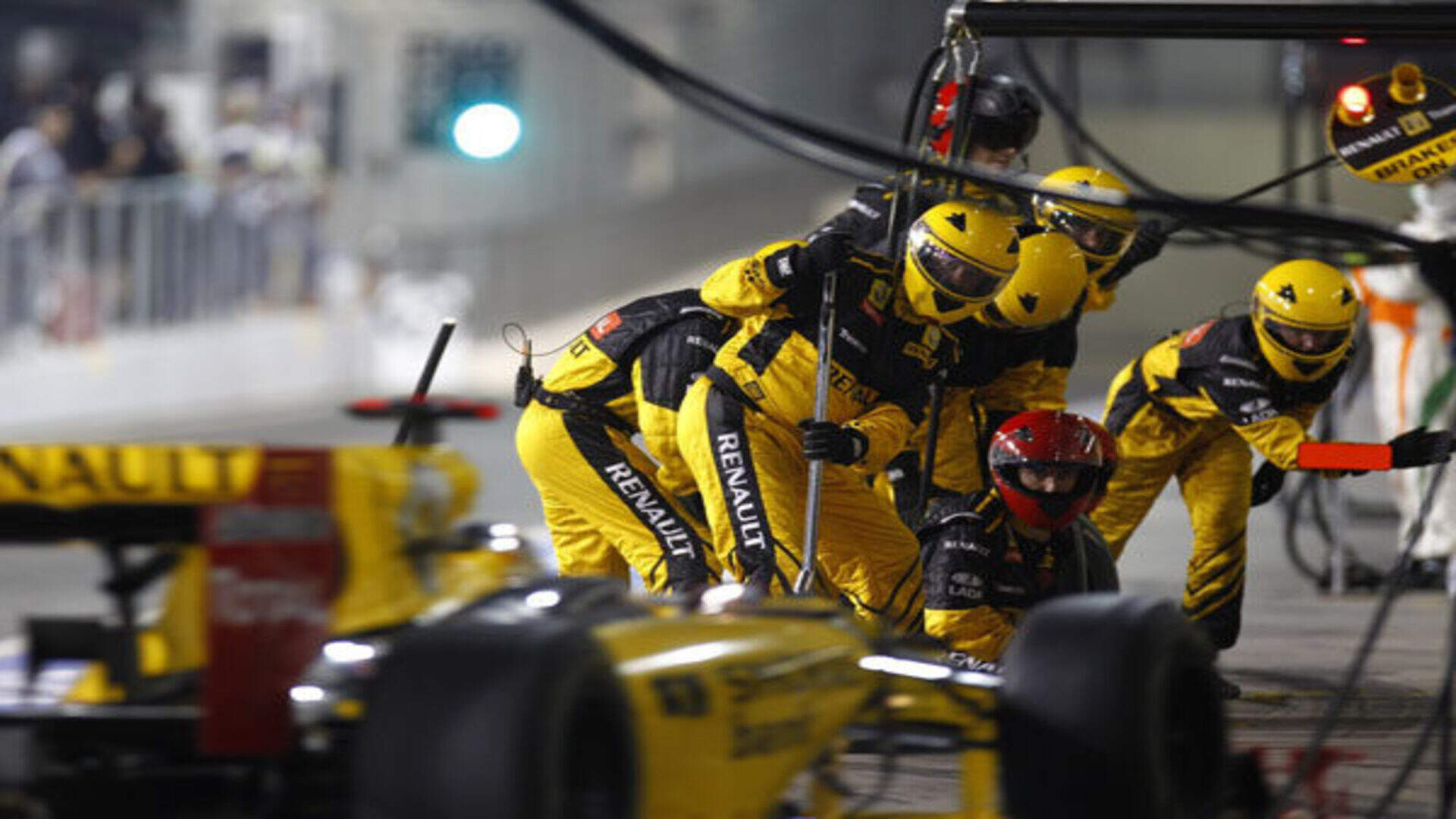 3. Renault – 2010 Robert Kubica Wheel Loss