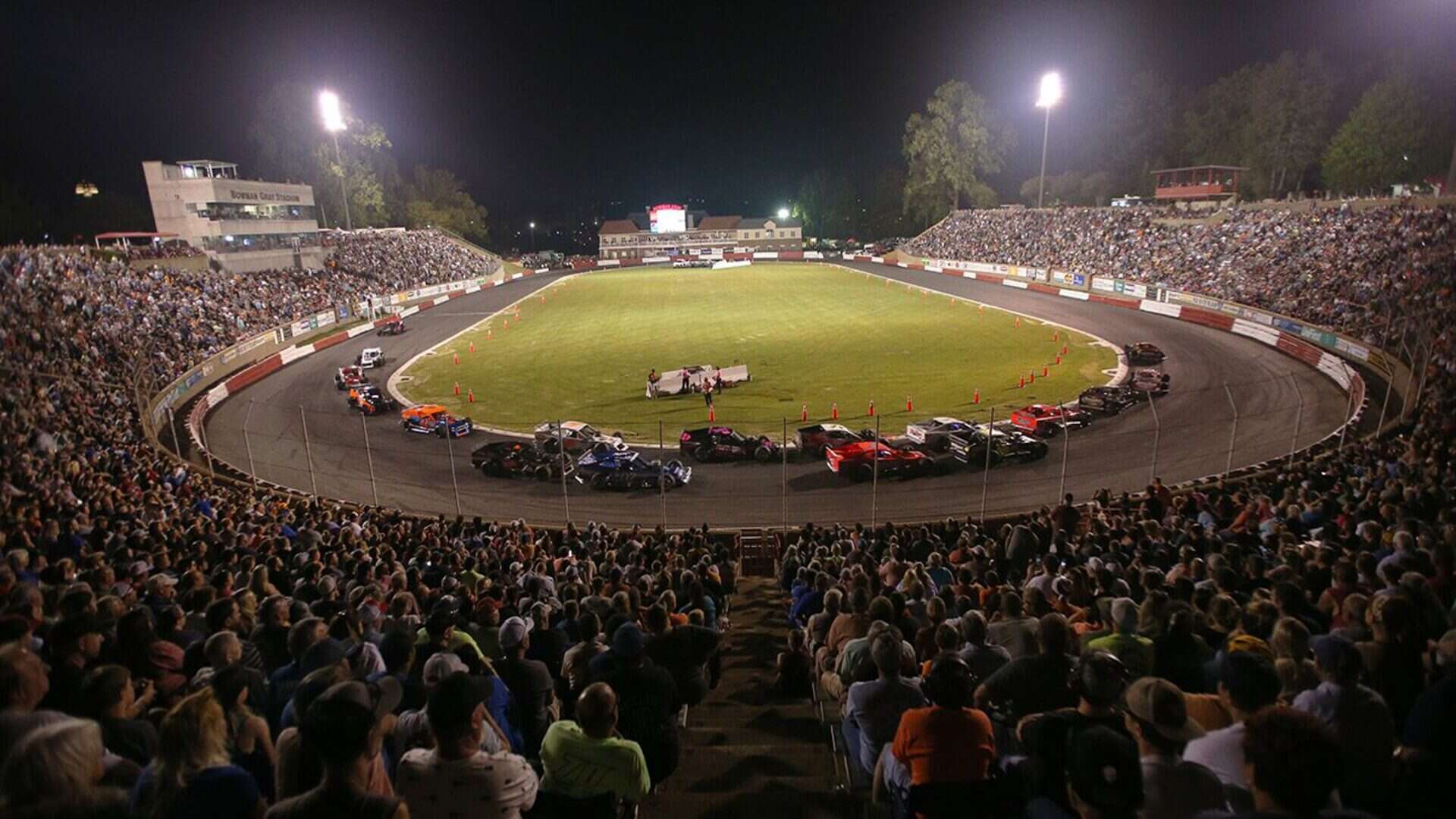 9. Bowman Gray Stadium (0.25 miles)