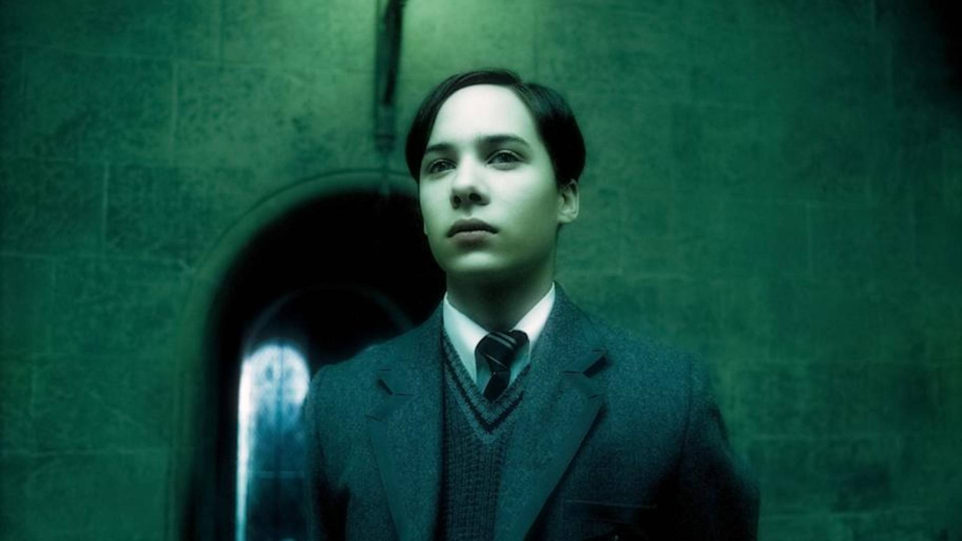Tom Riddle's Early Disdain for Muggles