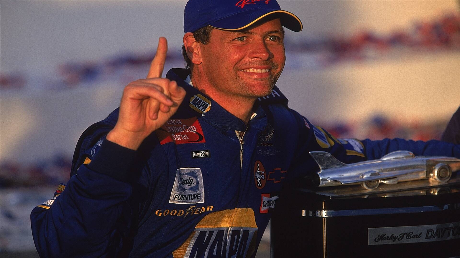 8. Michael Waltrip – 2001