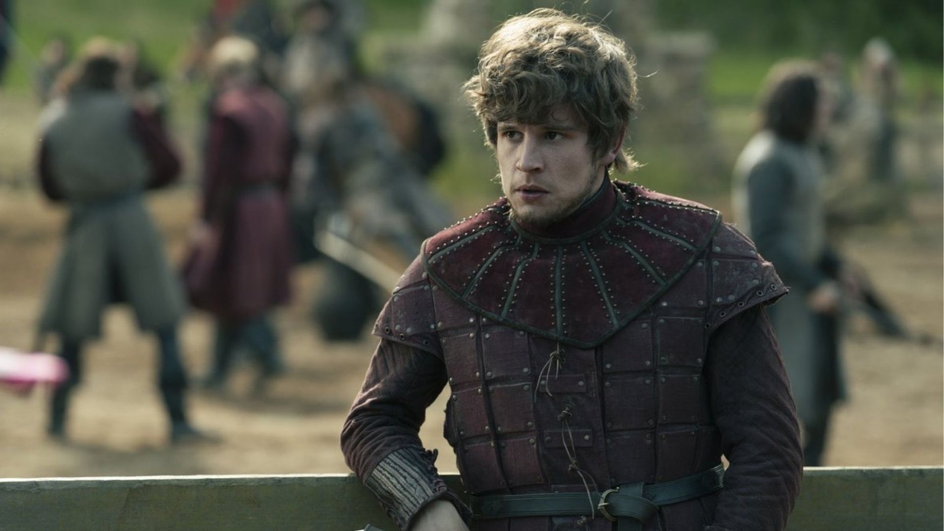 Shaun Thomas as Raymun Fossoway