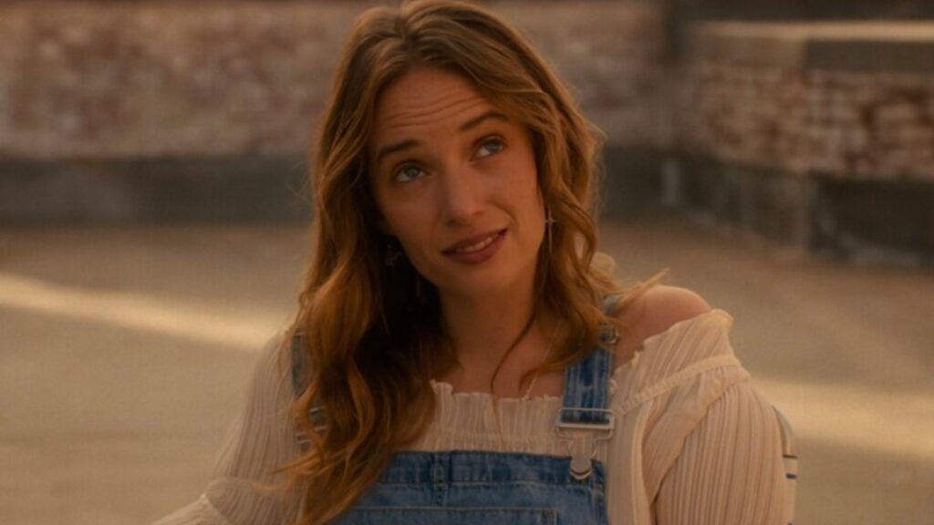 Robin in 'Stranger Things' (Image: Netflix)