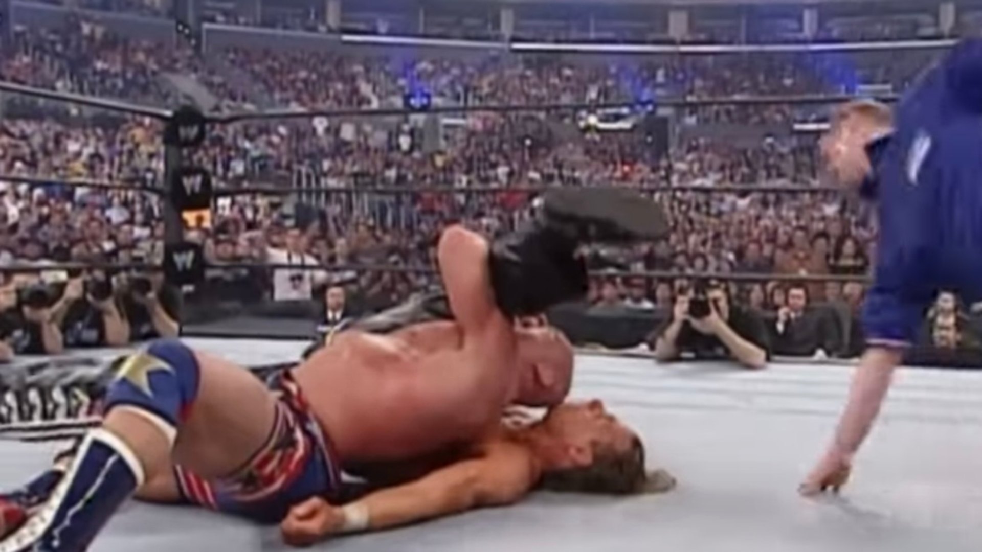5.⁠ ⁠Shawn Michaels Kicks Out of the Top Rope Angle Slam