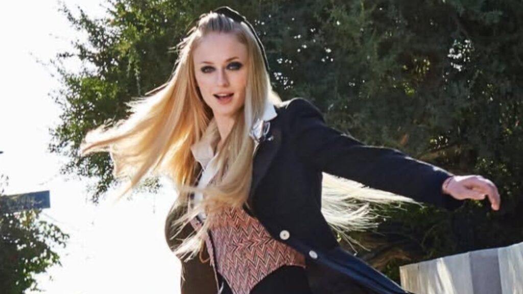 Sophie Turner (Image: instagram @sophiet)