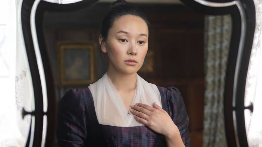 Sophie Baek as a maid in Bridgerton