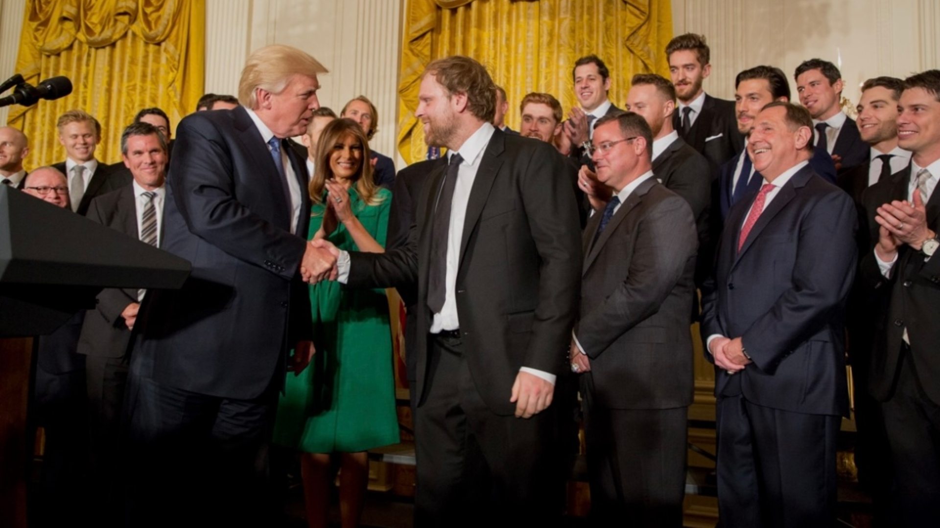 4.⁠ ⁠Pittsburgh Penguins – 2016–17 Stanley Cup Champions