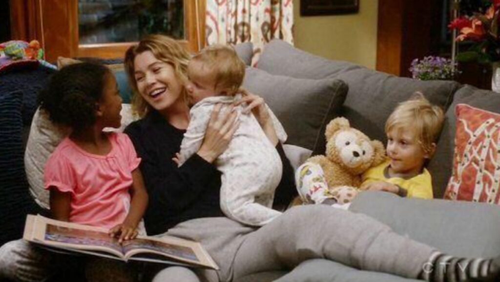Meredith and her kids in 'Grey's Anatomy'