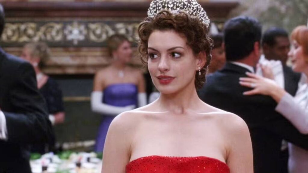 Anne Hathaway in The Princess Diaries (Credit: Walt Disney Pictures)