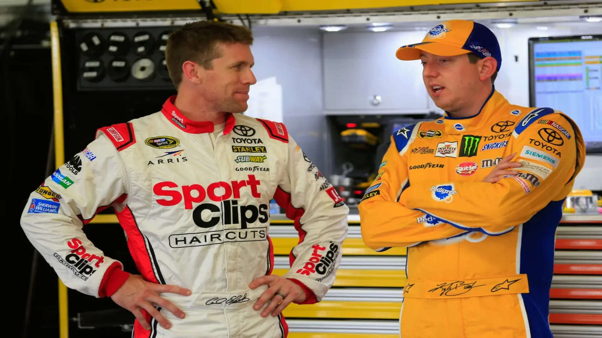 7. Kyle Busch vs Carl Edwards