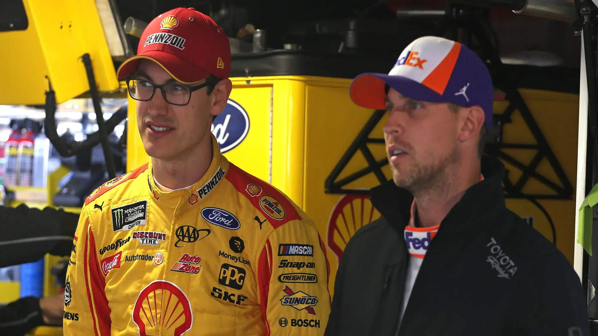 1. Denny Hamlin vs Joey Logano