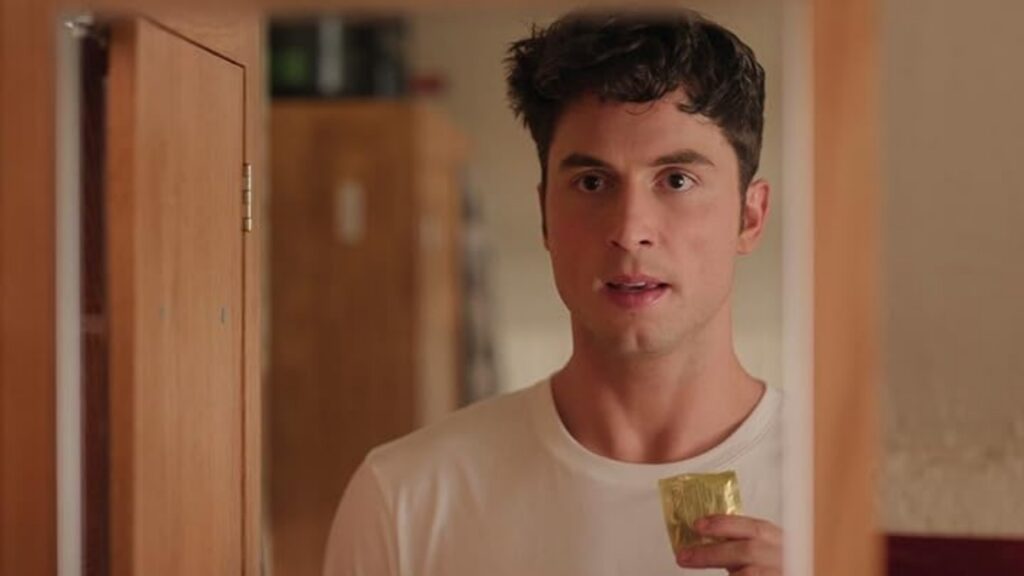 Benny in ‘Overcompensating’