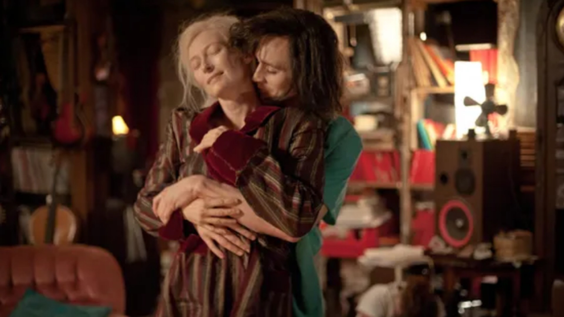 Only Lovers Left Alive (2013)