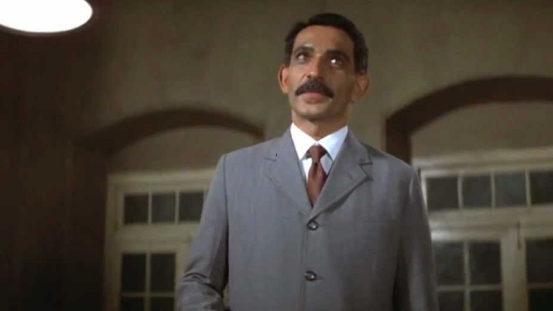 Gandhi (1982)