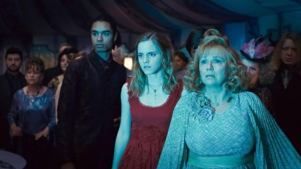 Regé-Jean Page - Harry Potter and the Deathly Hallows - Part 1 (2010)