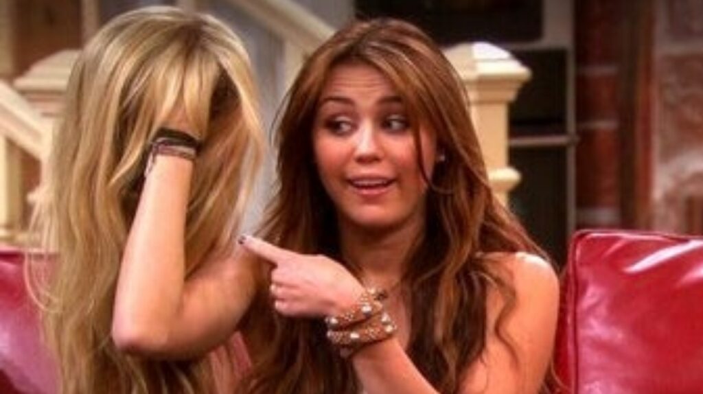 Miley Cyrus on Hannah Montana (Image: Disney)