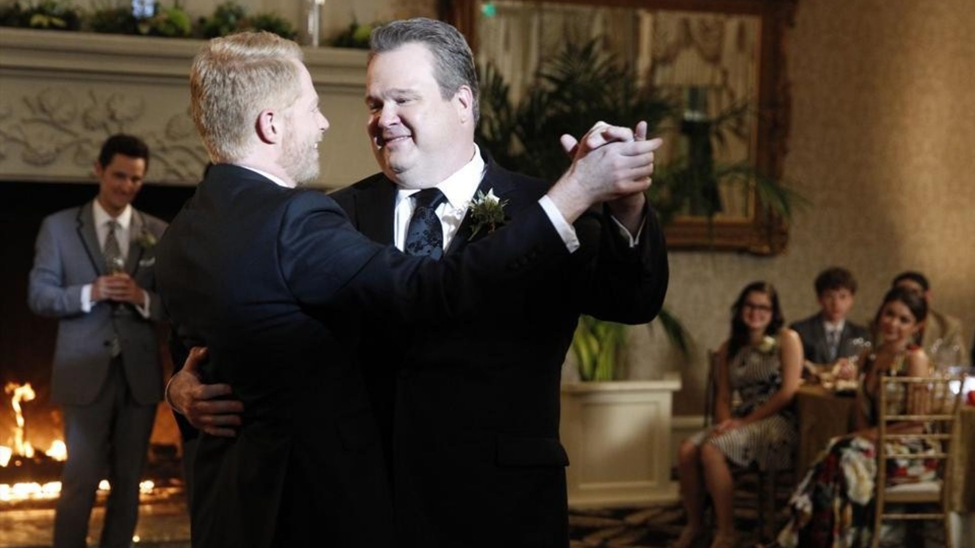 Modern Family – “The Wedding, Part 2”