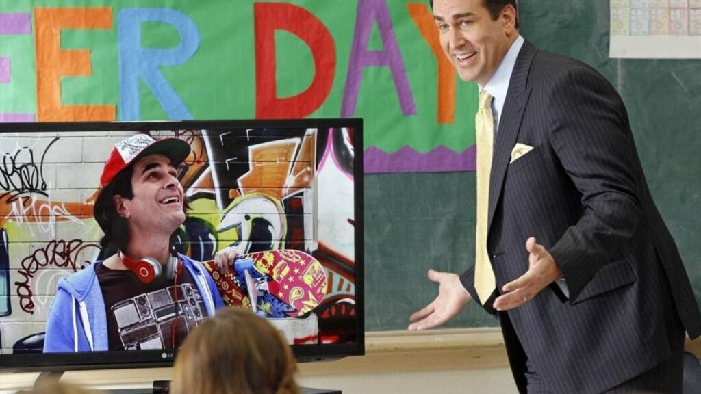 Phil Dunphy and Gil Thorpe in Modern Family