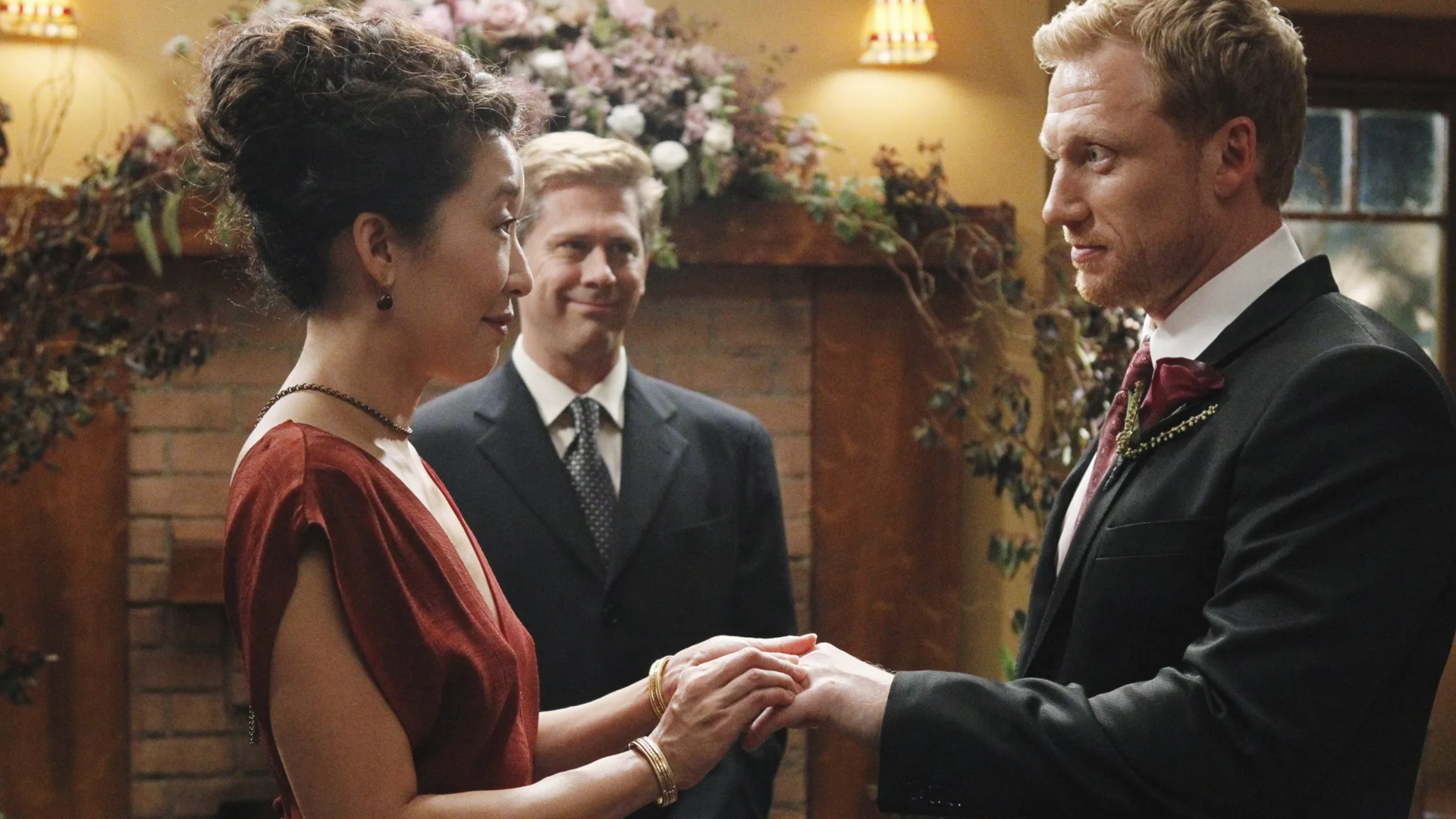 Cristina and Owen’s Living Room Vows