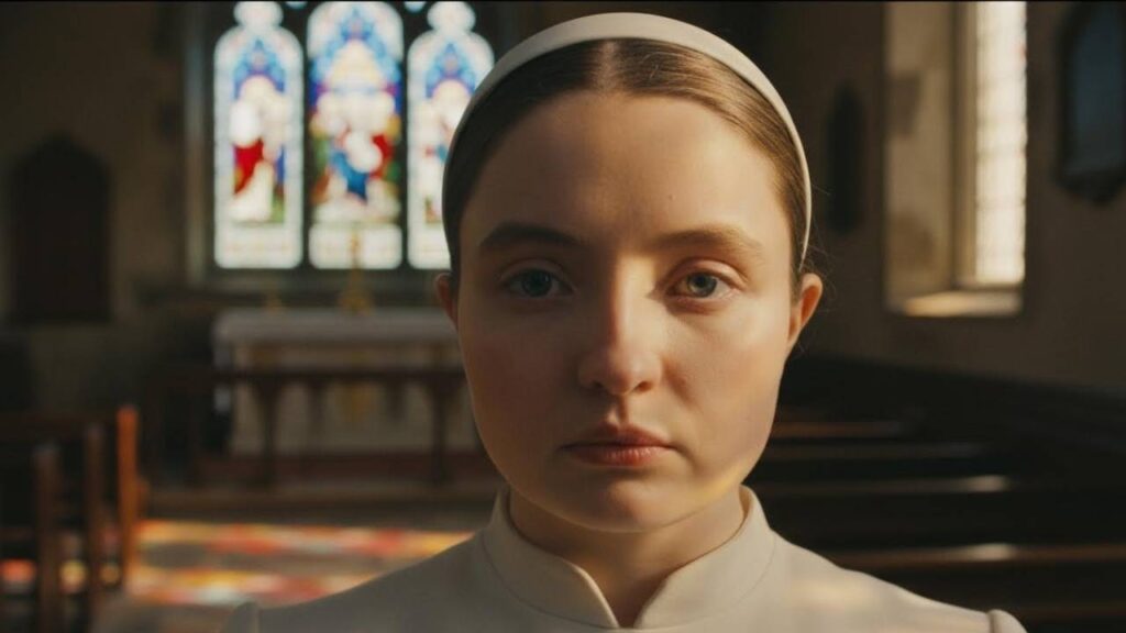 Daisy in The Testaments (Image: Hulu)