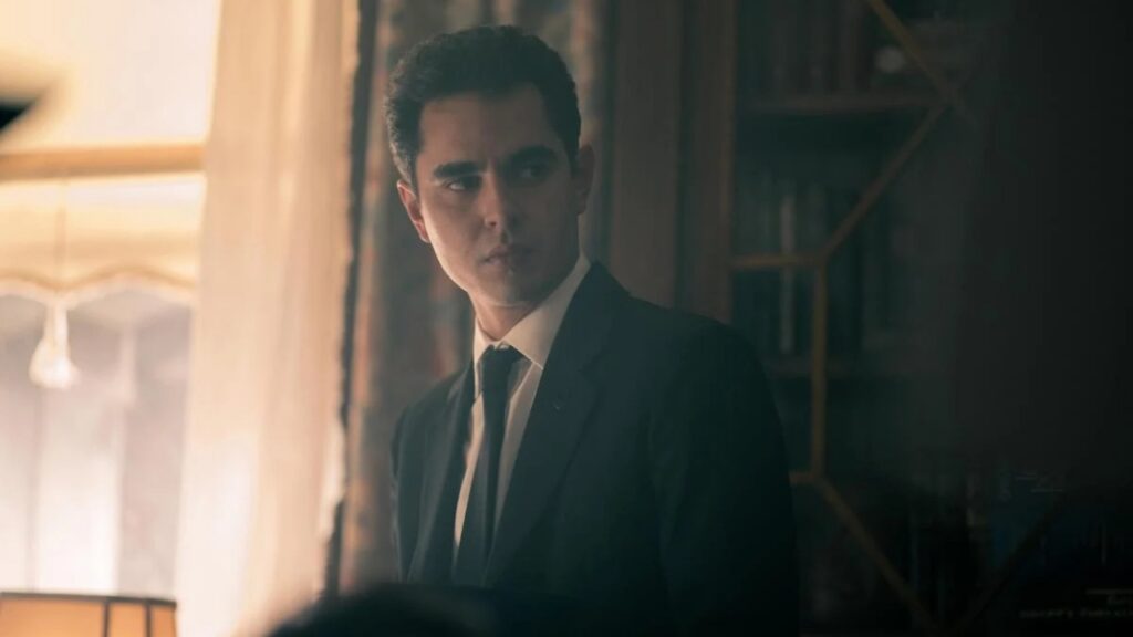 Nick in The Handmaid's Tale (Image: Hulu)