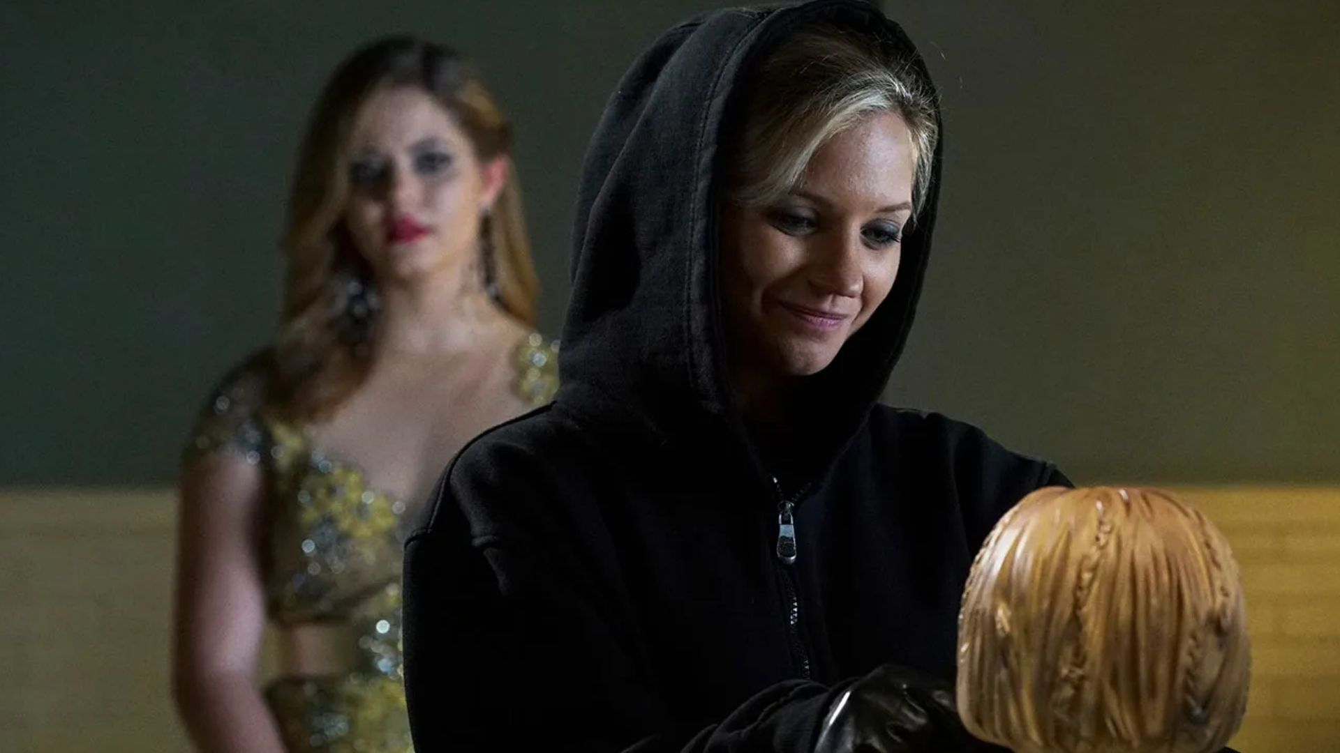 The Identity of “A” in 'Pretty Little Liars'